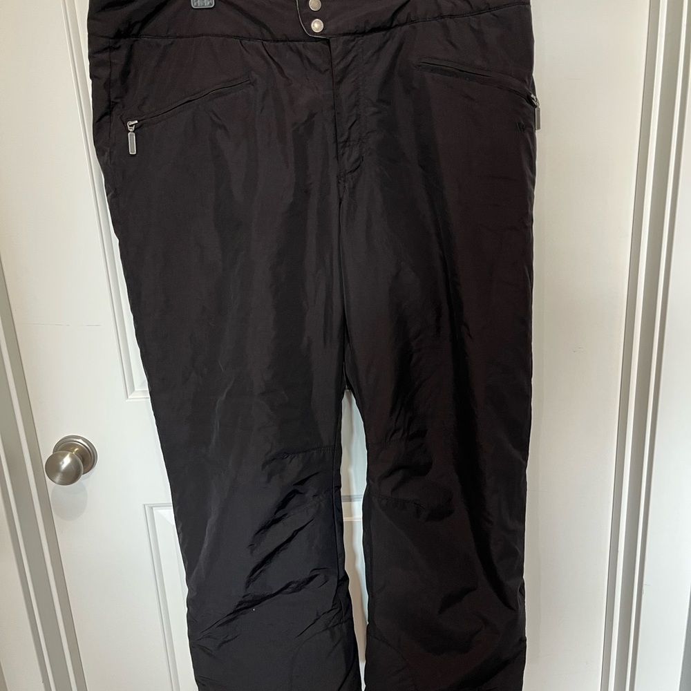 White Sierra Black Outerwear